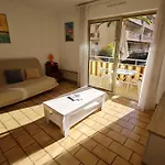 2 Pieces Climatise Avec Piscine Et Animaux Acceptes A - Fr-1-780-18 Apartment Sainte-Maxime