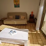 2 Pieces Climatise Avec Piscine Et Animaux Acceptes A - Fr-1-780-18 * Sainte-Maxime