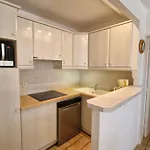 2 Pieces Climatise Avec Piscine Et Animaux Acceptes A - Fr-1-780-18 Apartment *