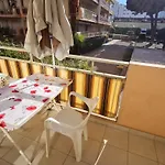 2 Pieces Climatise Avec Piscine Et Animaux Acceptes A - Fr-1-780-18 Apartment *