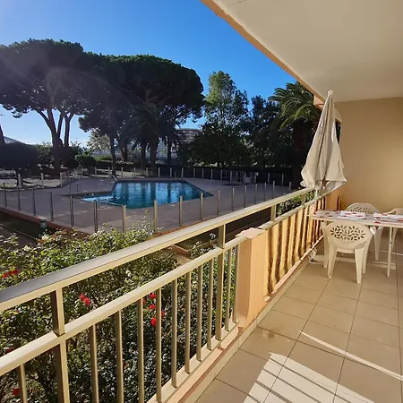 2 Pieces Climatise Avec Piscine Et Animaux Acceptes A Apartment *